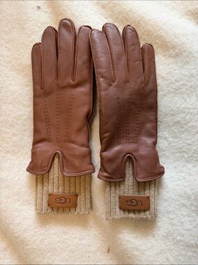 UGG Brown Leather Gloves with Cream Knit Cuffs